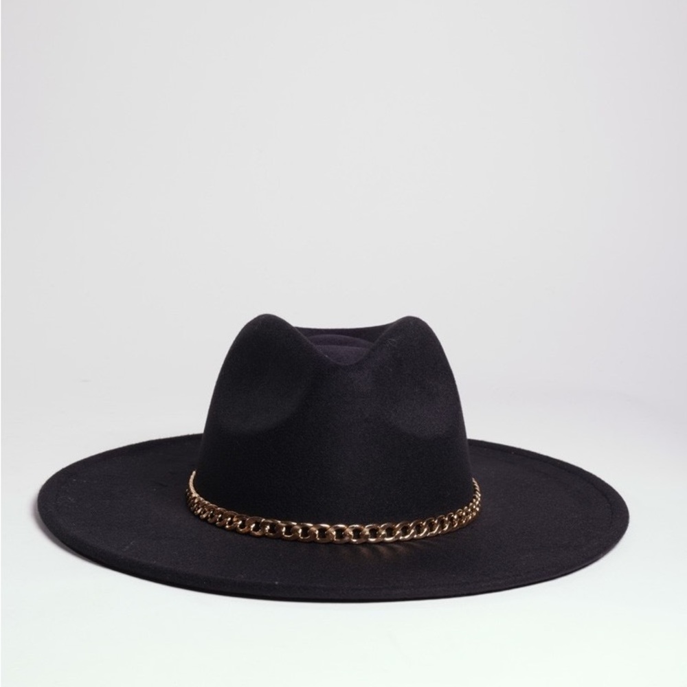 Fedora - Picture 2 of 2